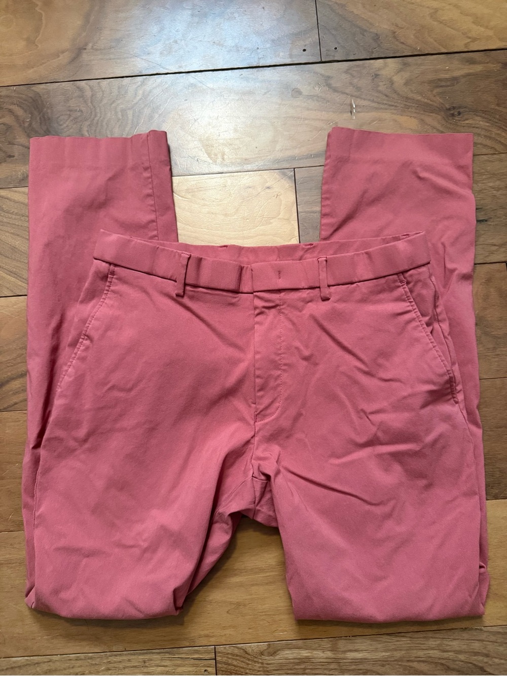 Tommy Hilfiger Men's Chino Pants in Dusty Rose